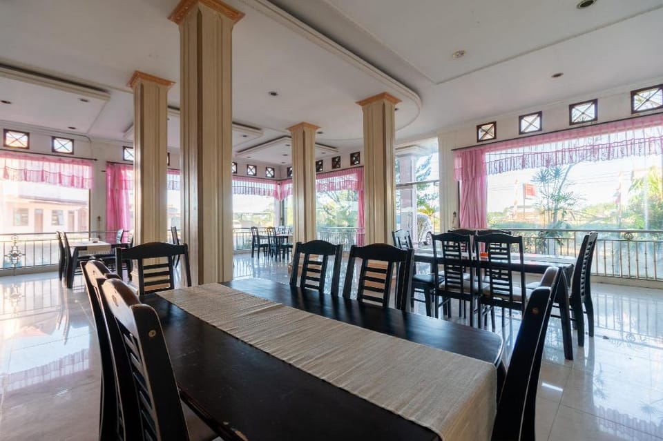 RedDoorz near Silangit International Airport Hotel in Indonesia