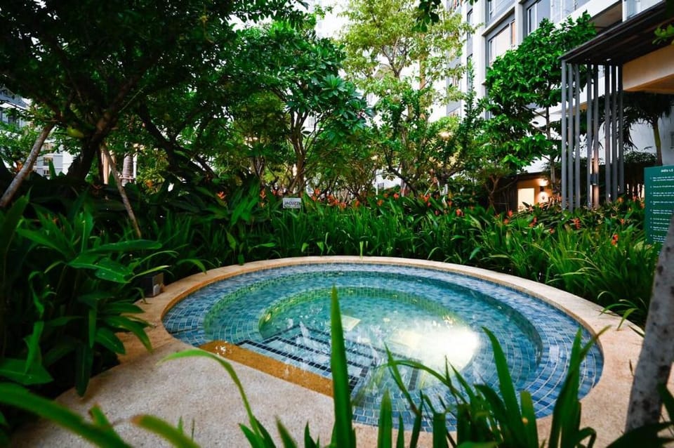 Saigon City 2 Bedroom Apartment near District 1 Apartment in Ho Chi Minh City