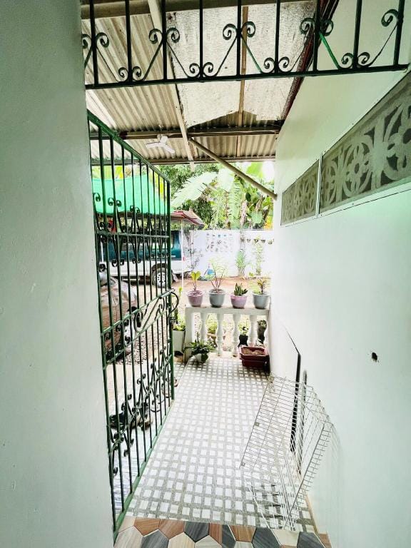 CozyRoom with garden view Vacation rental in Puerto Princesa