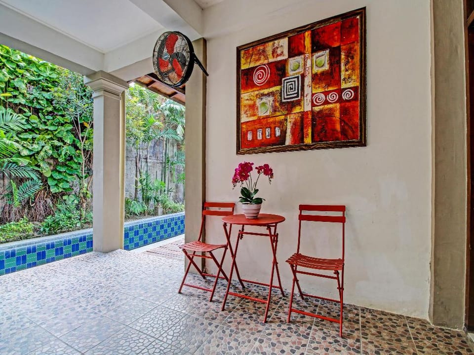Capital O 91300 Sunny Side Villa Hotel in Kuta