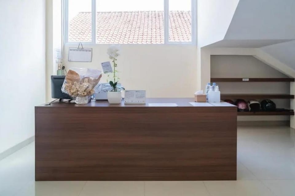 OYO 91327 Residence 38 Hotel in South Jakarta City