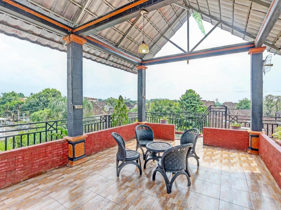 SPOT ON 91337 Pandu Homestay Klaten Hotel in Indonesia