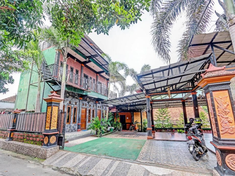 SPOT ON 91337 Pandu Homestay Klaten Hotel in Indonesia