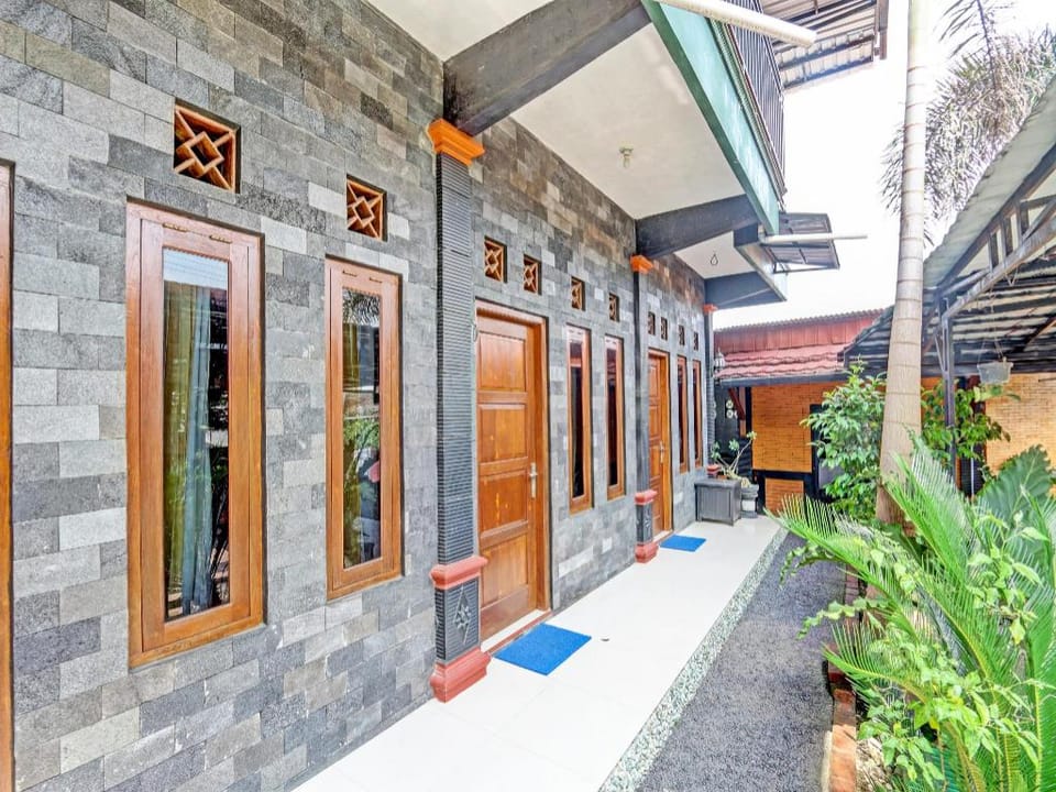 SPOT ON 91337 Pandu Homestay Klaten Hotel in Indonesia