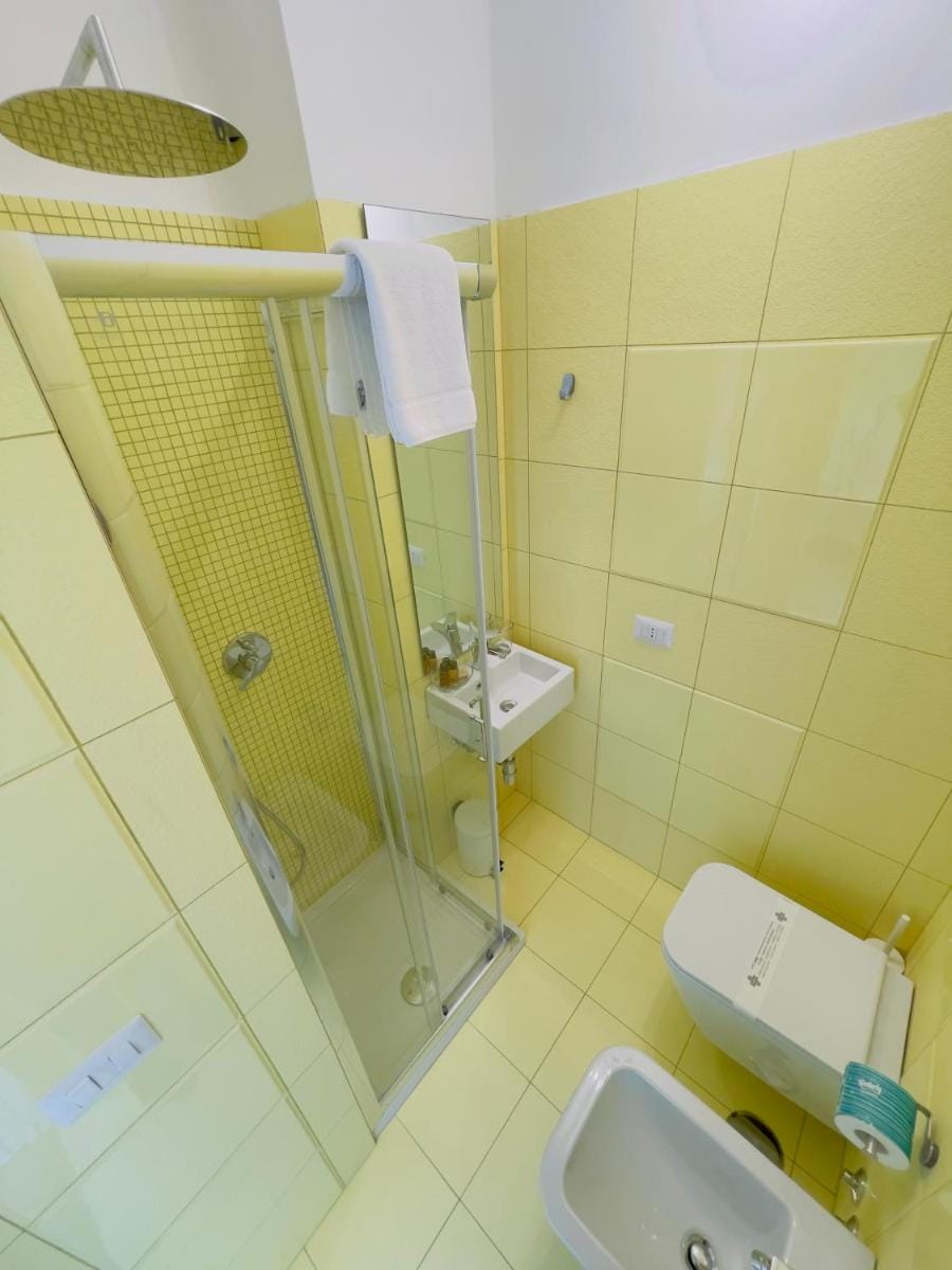 Coco's Apartments - De Vivo Realty Bed and Breakfast in Piano di Sorrento
