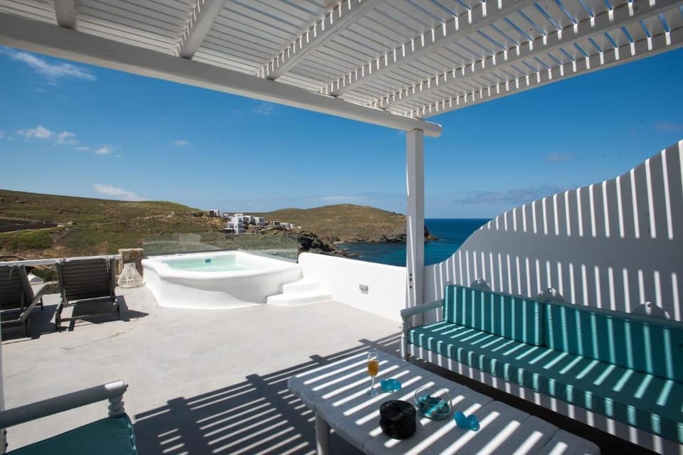 Merchia Bay Villas - Villa with outdoor jacuzzi Apartment in Mykonos, Mikonos 846 00, Greece