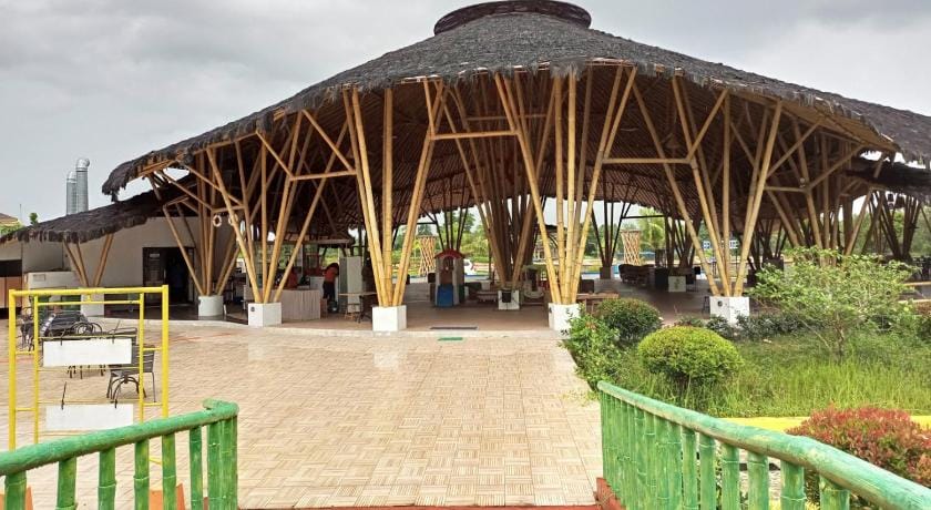 Urbanview Hotel Belitung Lodge Resto & Club House by RedDoorz Hotel in Indonesia