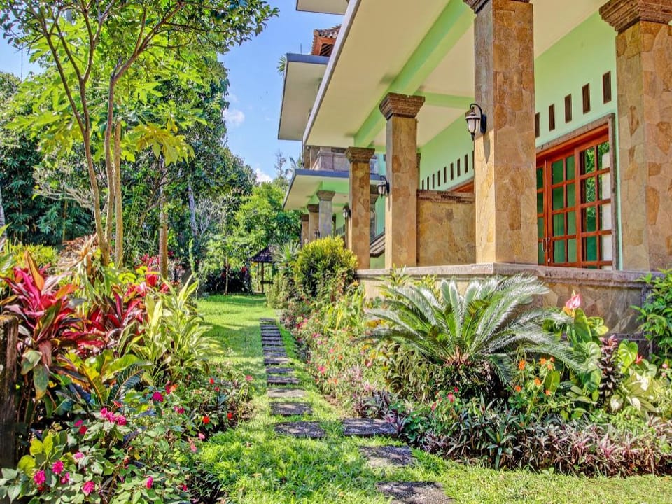 Collection O 91319 Bokashi Lodge Hotel in Bali