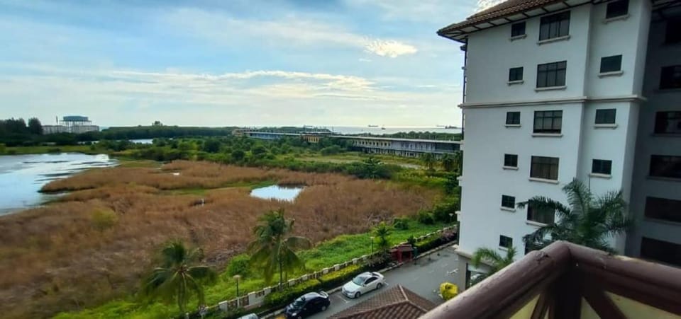 OYO Home 90533 Nomadic Town Condo Hotel in Malacca