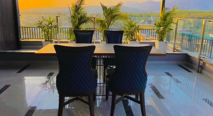 Aura Rooms Hotel in Dehradun