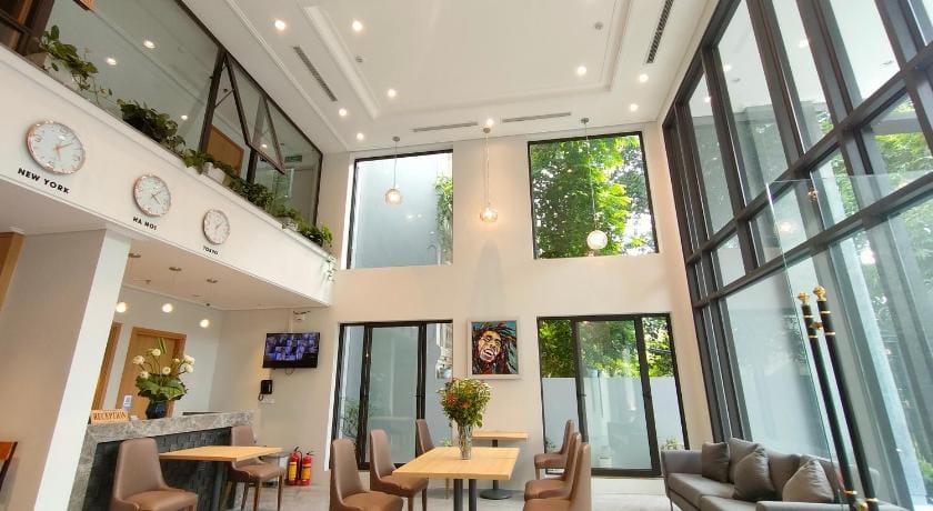 Hong Gia Tue Lake View Apartment hotel in Laos