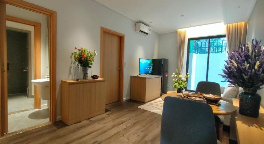Hong Gia Tue Lake View Apartment hotel in Laos