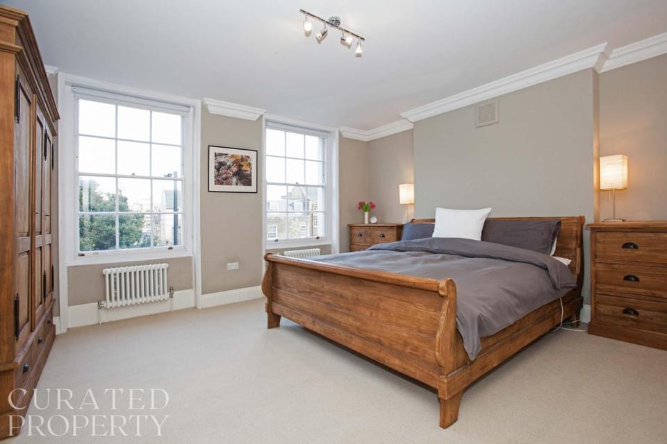 Marylebone Luxury 2-Bed Duplex with Terrace Apartment in City of Westminster