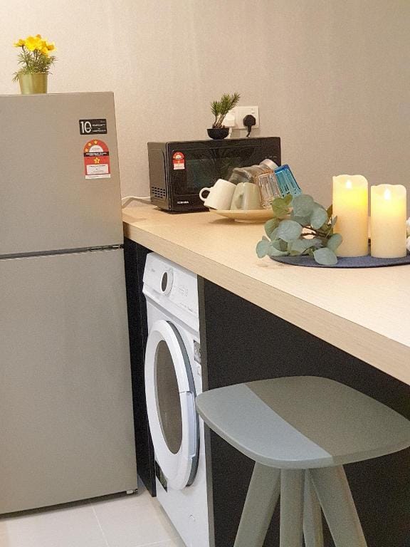 Glorybnb@CoreSoho Suites KLIA Cozy WifiNetflix WFH Apartment in Selangor, Malaysia