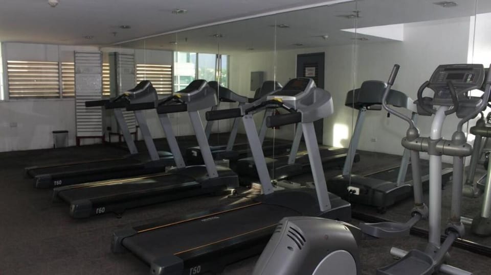 A2J BGC Luxury 1BR Suite Near Burgos Circle & Mall Apartment in Makati