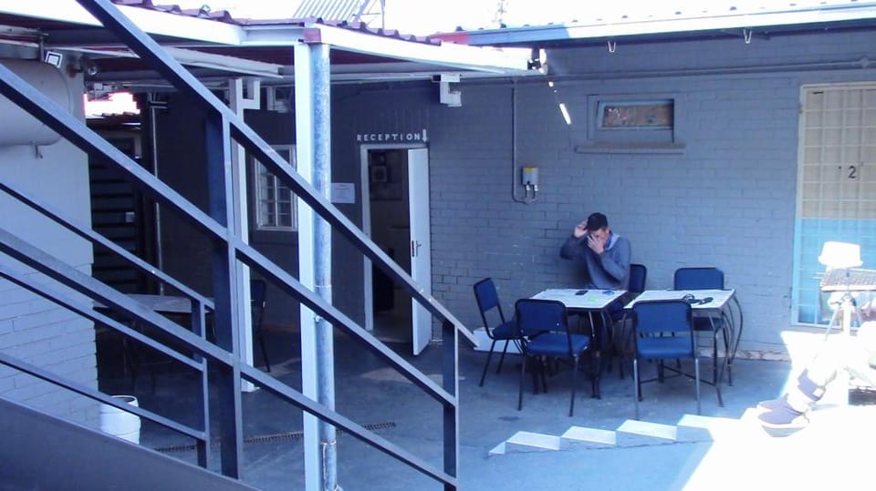 The Office - 5 Self Catering Rooms With Bathroom  Apartment in Johannesburg