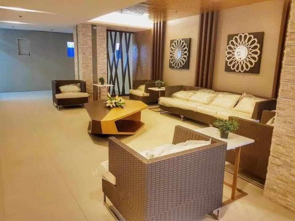 Anne's Cozycation Apartment in Las Pinas