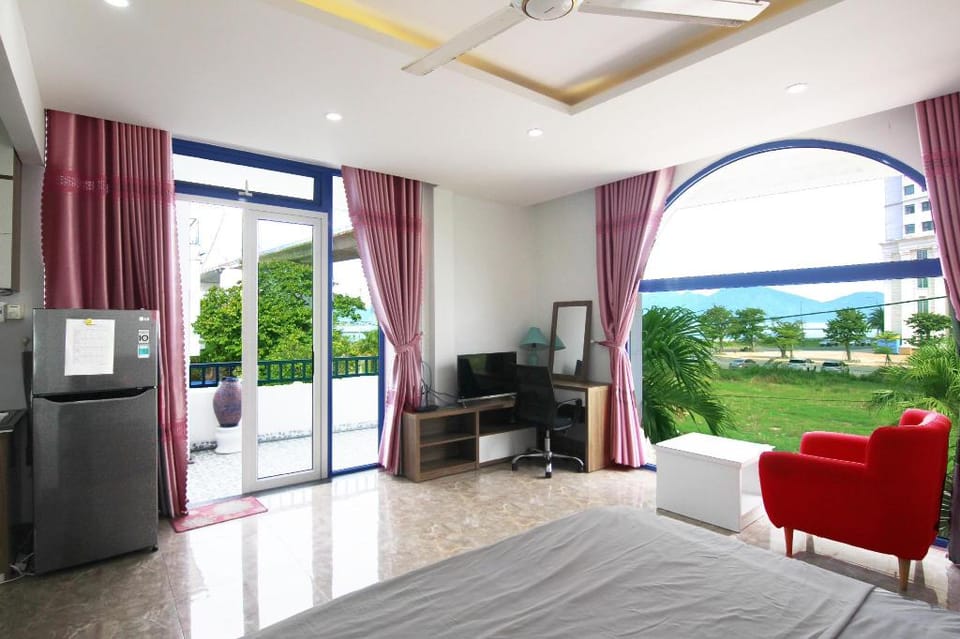 Select 8 Unit-entire 2nd, 3rd Floor in Gold Moon. Villa in Da Nang