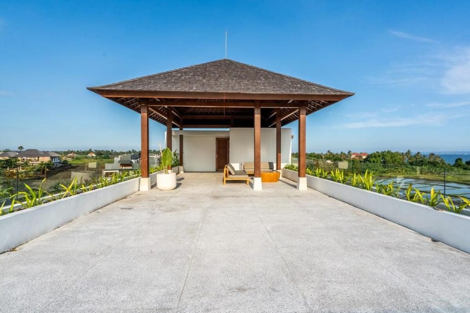 Luxury Om Cemagi Beach Villa Villa in Bali