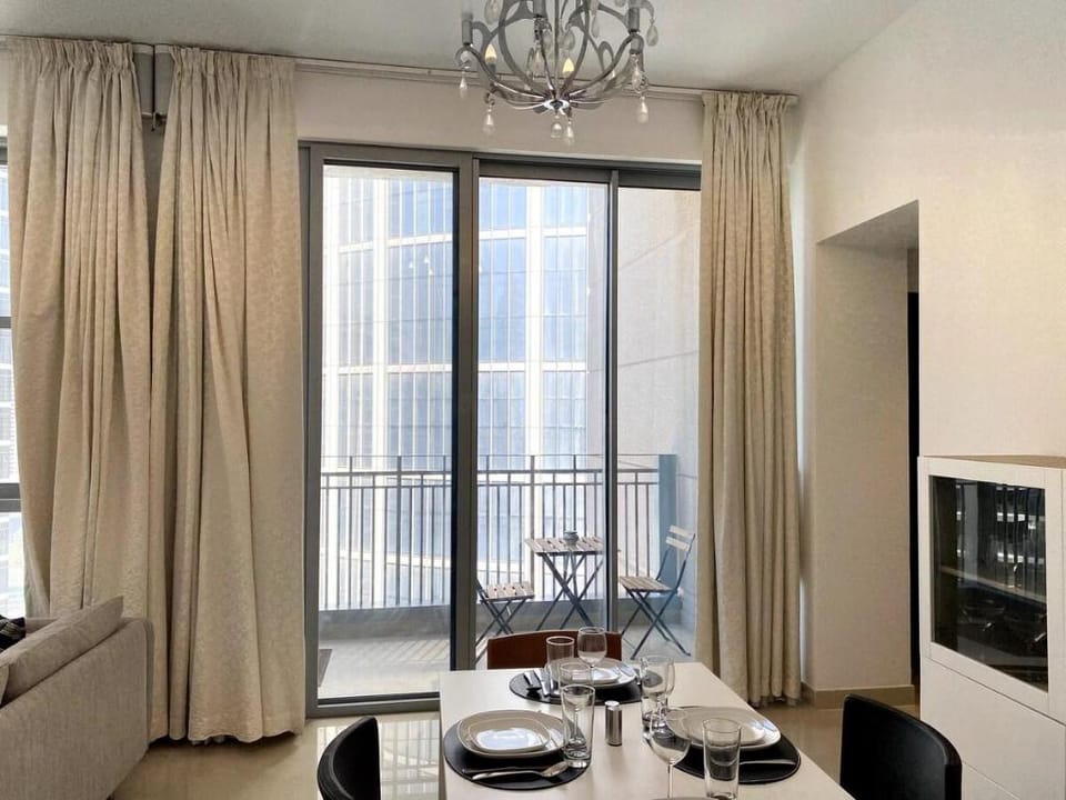 Lux BnB Standpoint Towers Burj & Fountain Views Apartment in Dubai