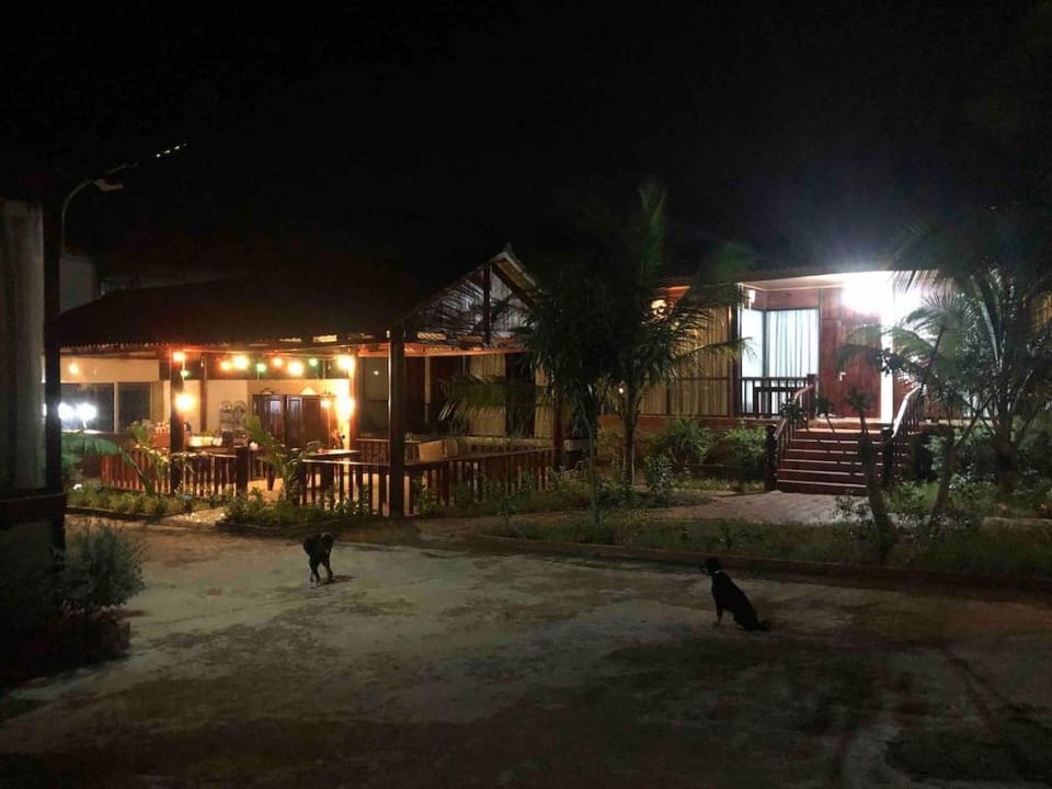 Hoa Tra Bungalow & Farmstay (a basic double bed) Vacation rental in Phu Quoc