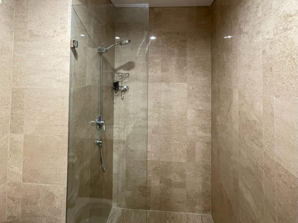 New 3-Bedroom Apartment with Pool Apartment in Jakarta