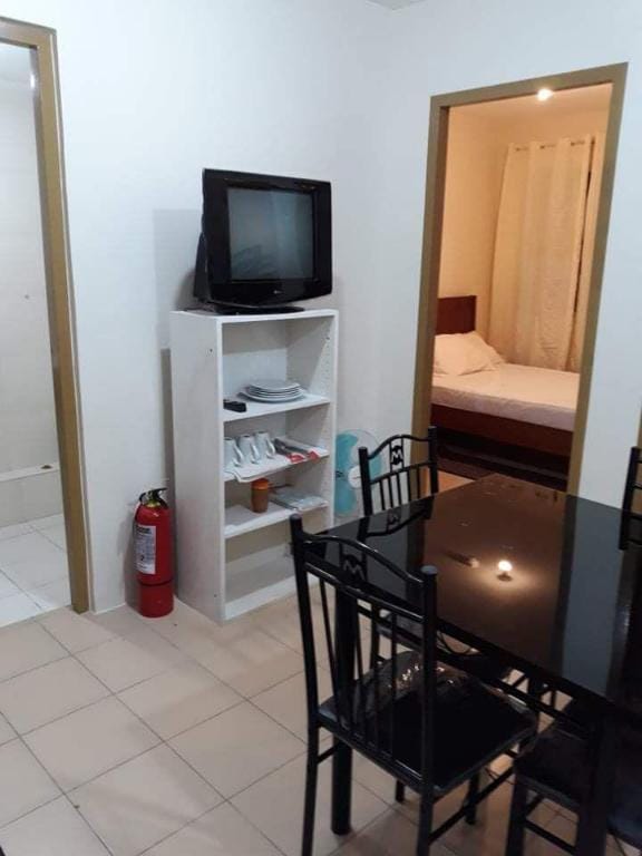 Downtown Davao City 2 BR Condo with pool & gym Apartment in Davao City