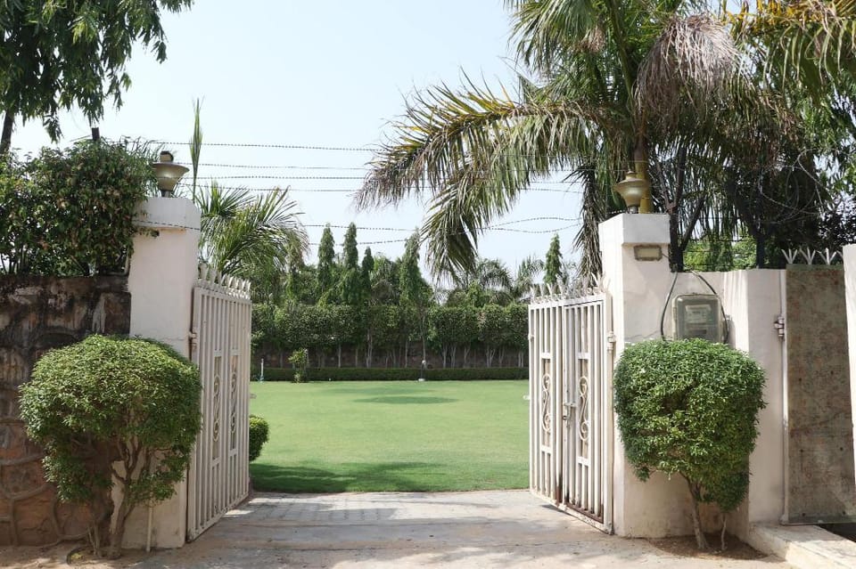 BLUE WINDS FARMS  Villa in Haryana
