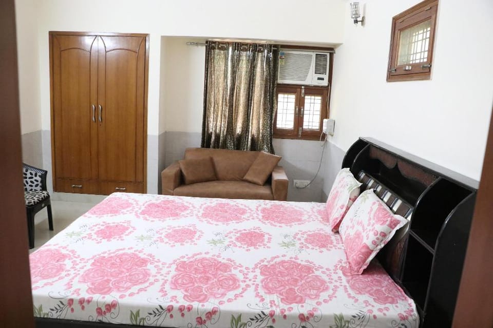 BLUE WINDS FARMS  Villa in Haryana