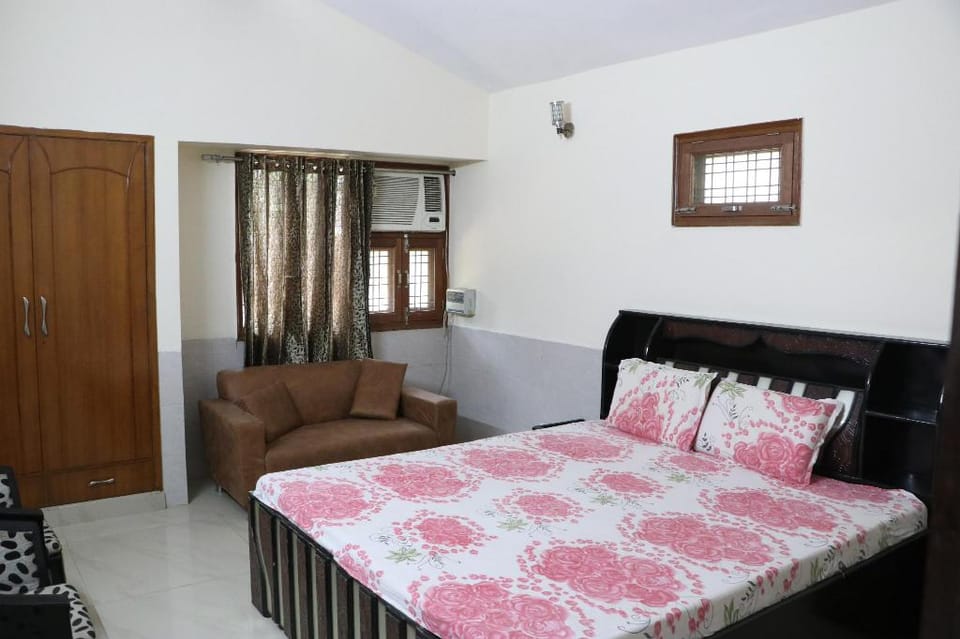 BLUE WINDS FARMS  Villa in Haryana