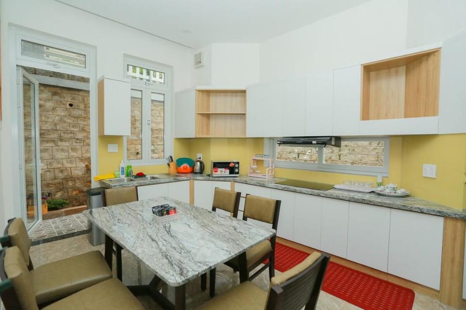 Cheerful 8 br villa - 3' walkin to Xuan Huong lake Villa in Dalat
