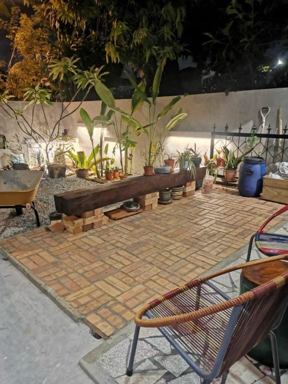 No.10 CLASSIC HOME 5BR6B free Wifi @SS2  PJ Vacation rental in Petaling Jaya