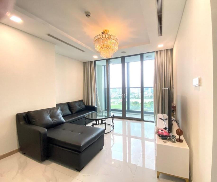 SPACOUS & LUXURY 3 BEDS AT LM 81/ BESIDE VINCOM Vacation rental in Ho Chi Minh City