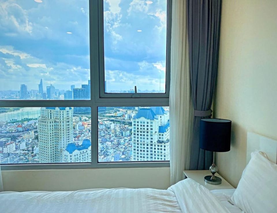 SPACOUS&BEAUTIFUL 2BR APT AT LP/ FREE POOL & GYM Apartment in Ho Chi Minh City