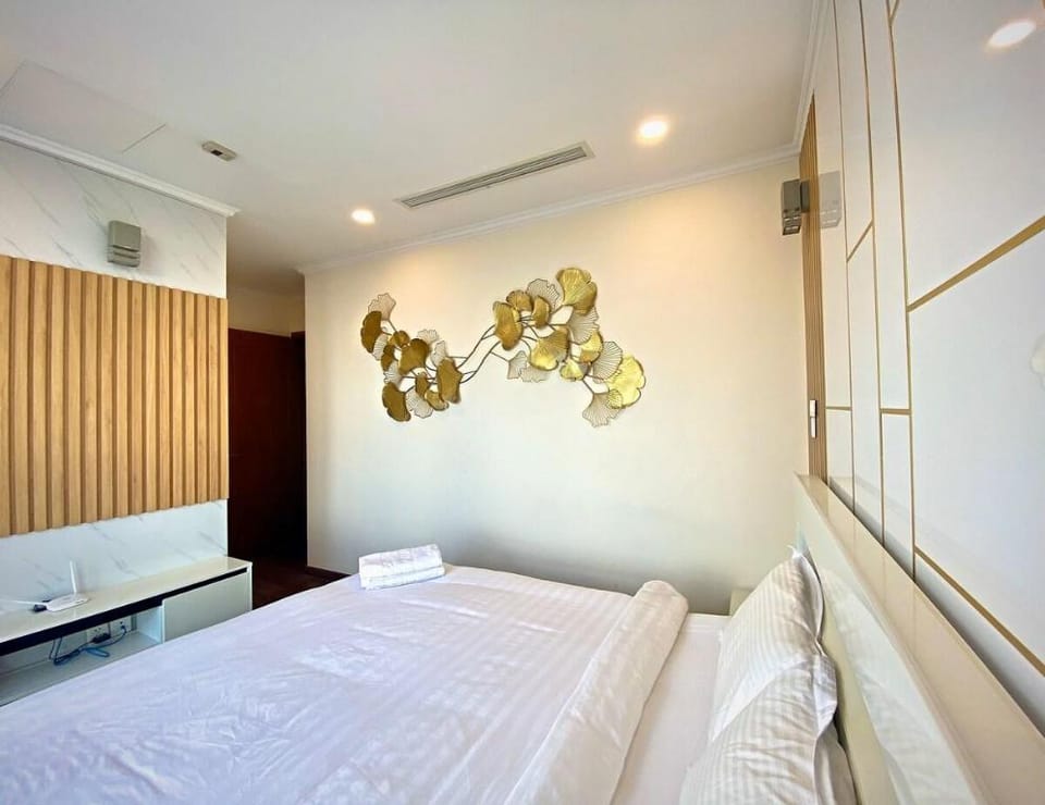 SPACOUS&BEAUTIFUL 2BR APT AT LP/ FREE POOL & GYM Apartment in Ho Chi Minh City