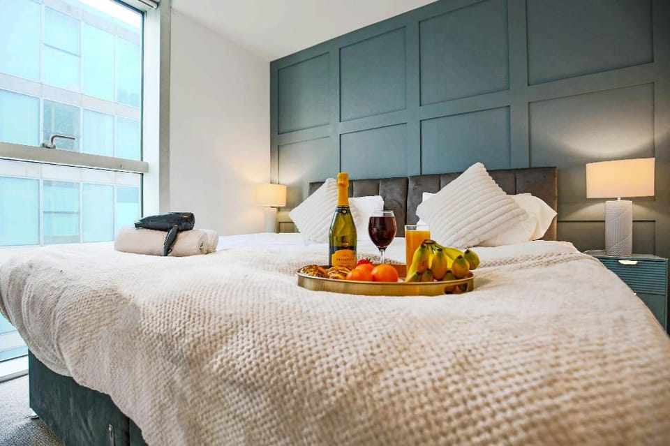 Carnegie Apartment - City Centre - Free Parking Apartment in Milton Keynes