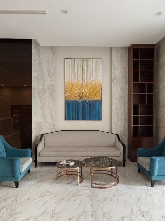 CLEAN SERVICED LAKE VIEW 2 BDR IDEAL FOR FAMILIES Apartment in Hanoi