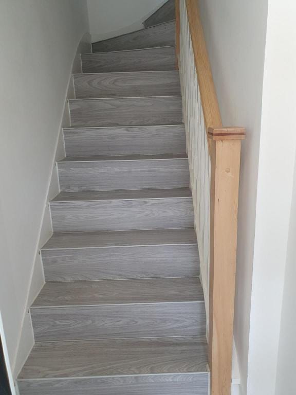 Lovely apartment close 2 City Center &Rail Station Vacation rental in Chesterfield