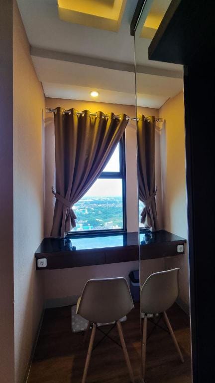 Trans Studio Apartment with Epic Mountain view Apartment in West Java