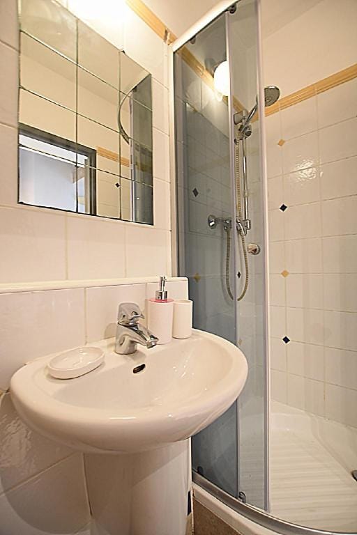 Mhost Bronowice - Room nr 2 Apartment in Krakow