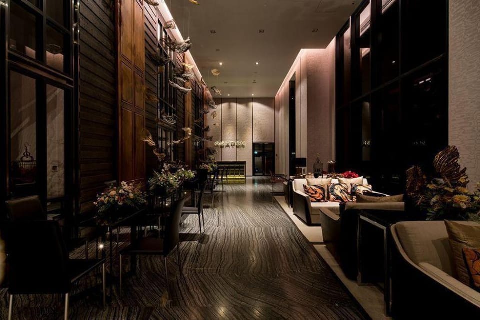 Condo Next to BTS MRT Asoke Apartment in Bangkok