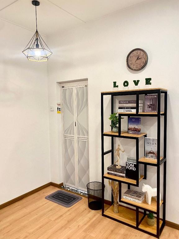 Comfy 3-bedrooms with family karaoke-max 10pax Apartment in Ipoh