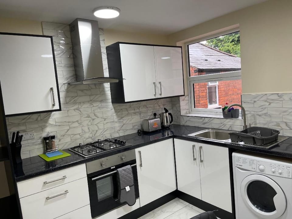 City Road Birmingham Superior Studio  - Studio 5 Apartment in Birmingham
