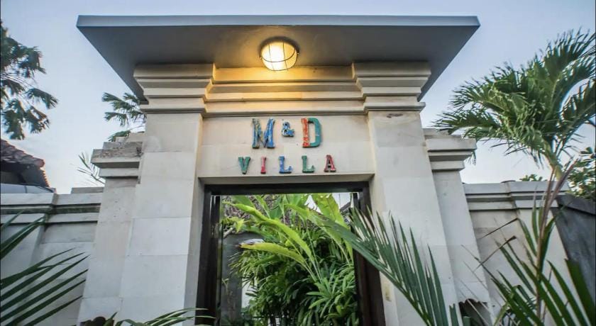 Villa MD 3 bedroom, Sunny Pool in Eat st location Villa in Kuta