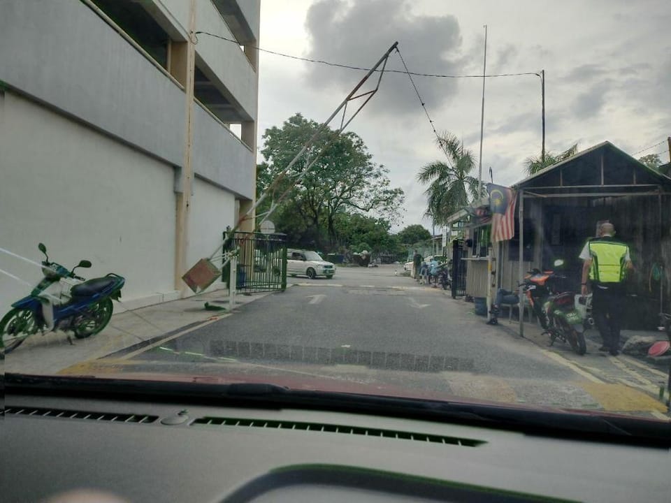 Ladang Homestay 2BR Pantai Batu Burok HSNZ Apartment in Terengganu, Malaysia