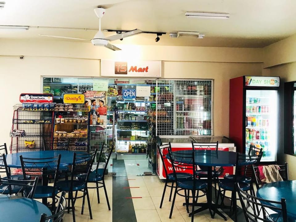 Cozy Homestay 2-8pax~Seri Alam Masai-Fiber Wifi Apartment in Johor