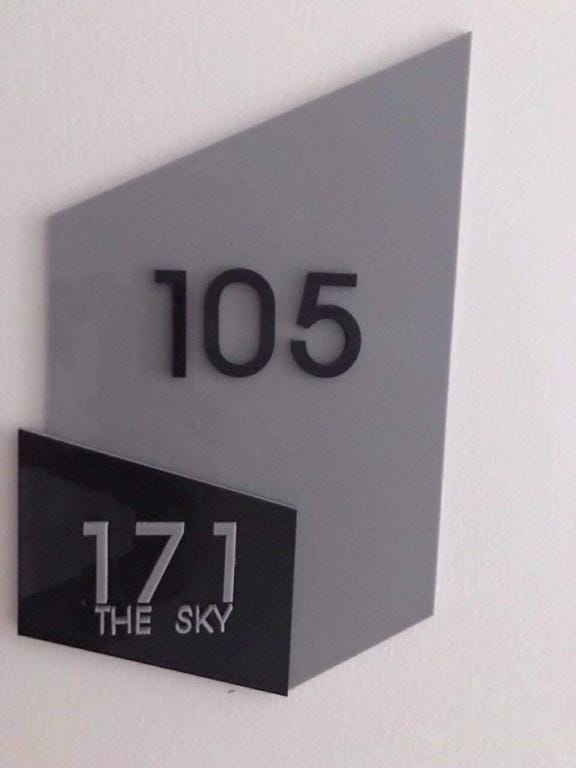 The Sky Sriracha ห้องพักคอนโดส่วนตัวในศรีราชา  Apartment in Chon Buri Changwat