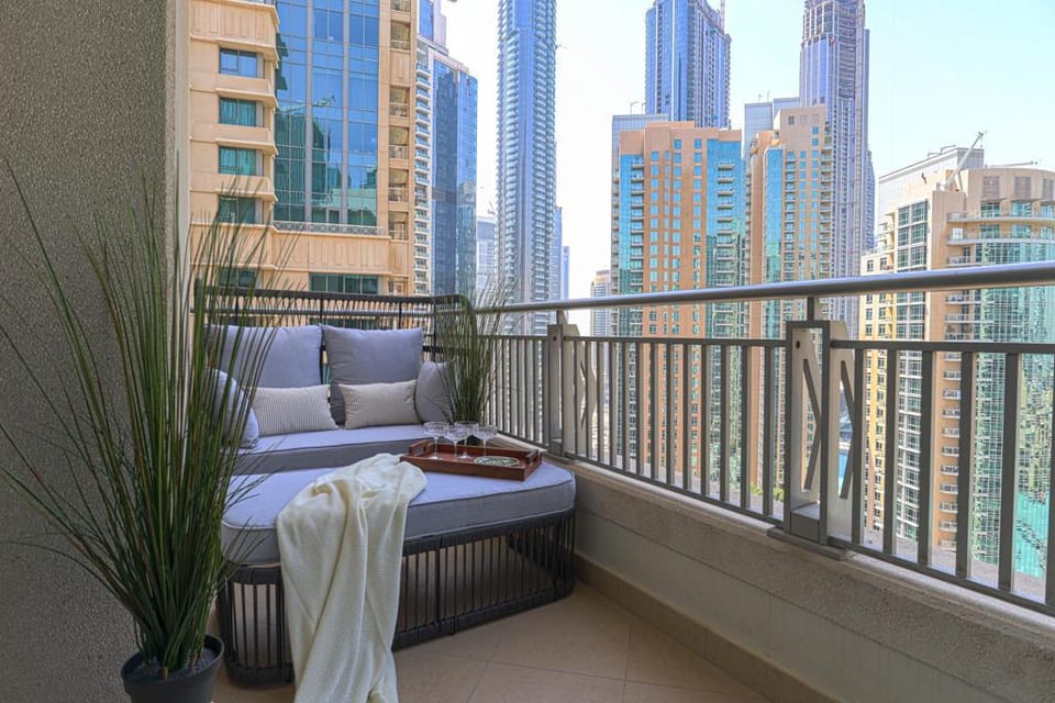 Amazing Apartment overlooking Burj Khalifa! Apartment in Dubai