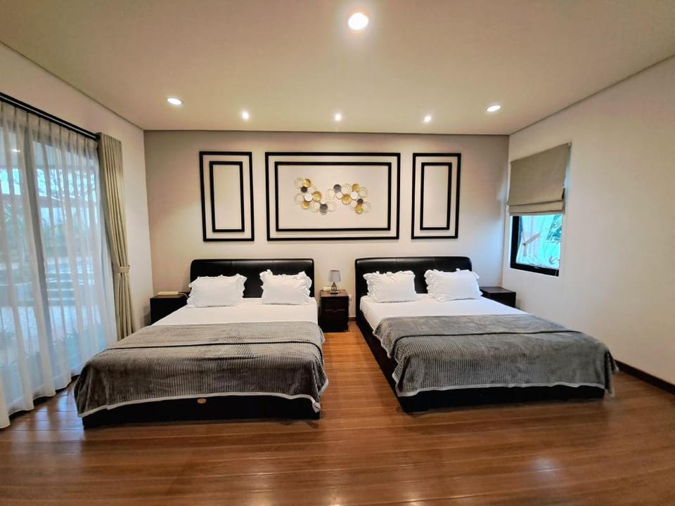 Beautiful Villa Private Pool Vimala Hills 4BR Villa in West Java