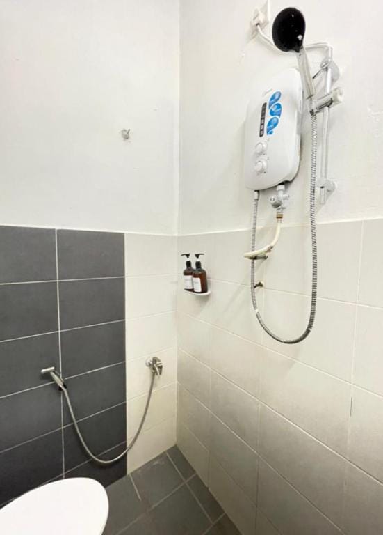 DeMUJI 4BR 10PAX 3Min to ECM KCM, Netflix  Vacation rental in Pahang, Malaysia